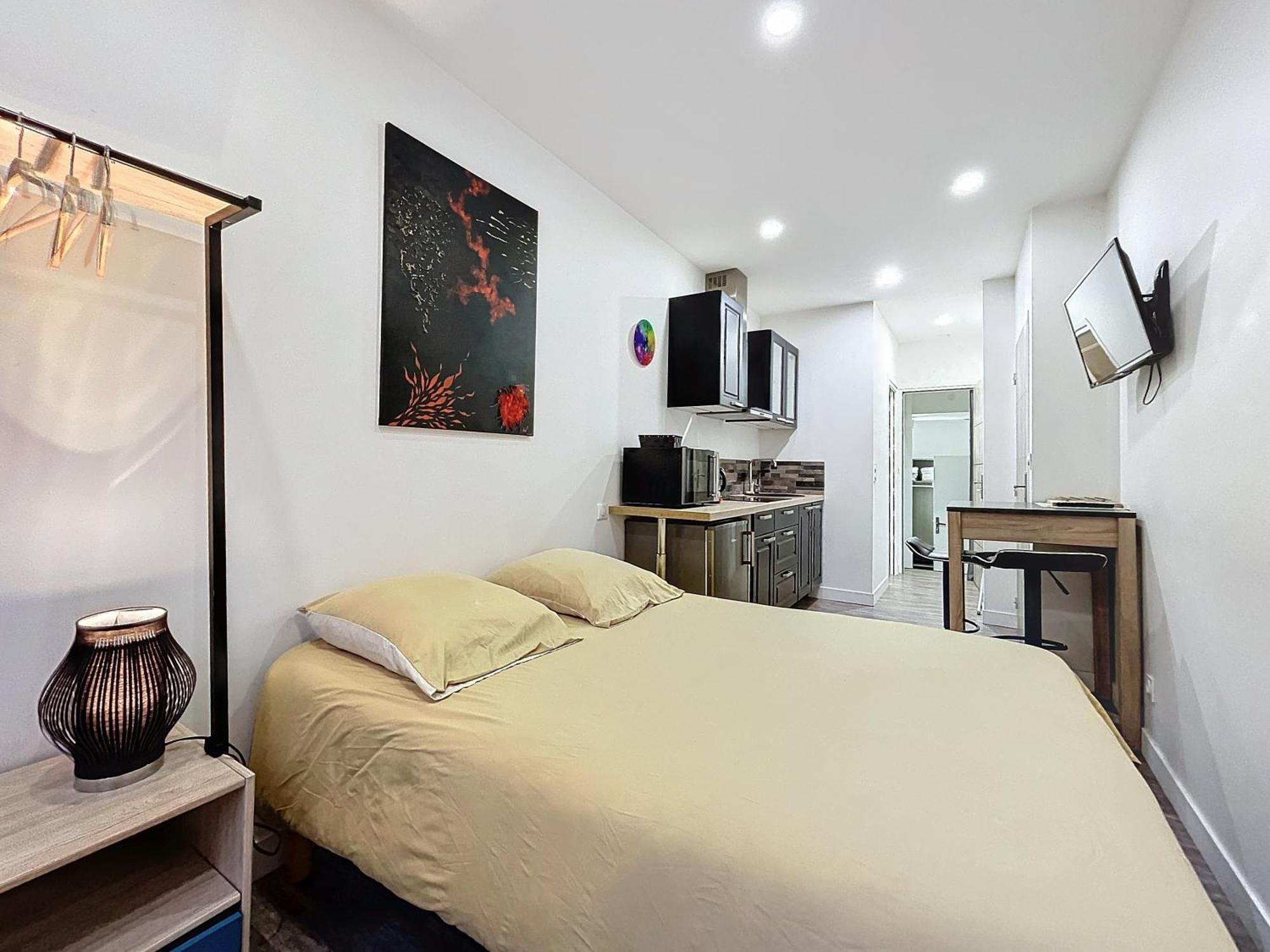 Loft Terrasse Avec Spa Proche Centre Historique 몽뤼꽁 외부 사진