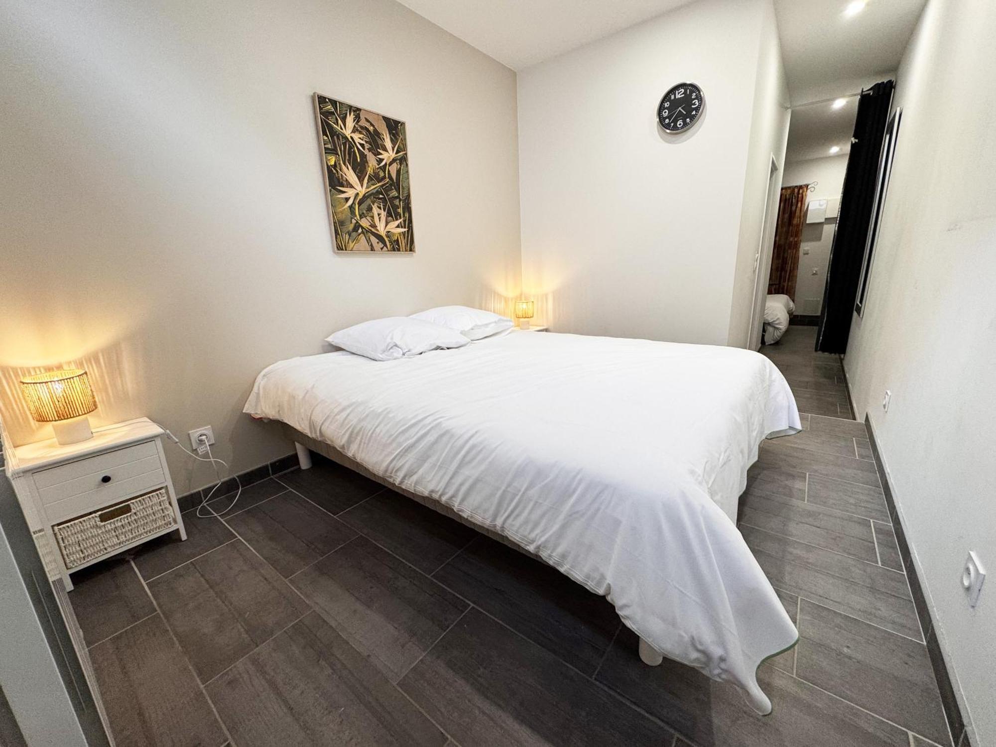 Loft Terrasse Avec Spa Proche Centre Historique 몽뤼꽁 외부 사진